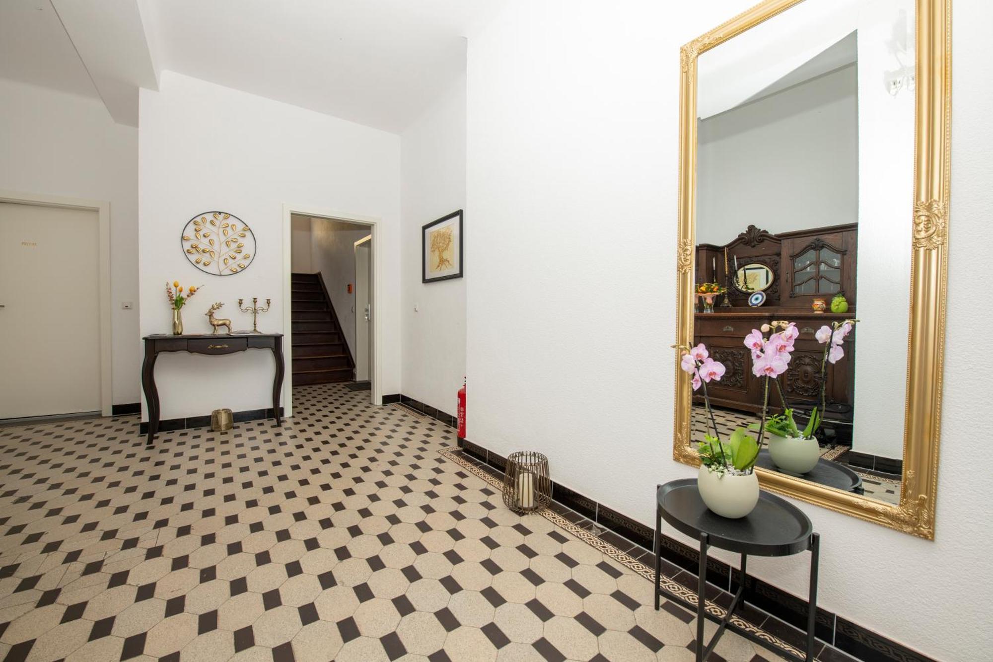 Kaliva Apartment